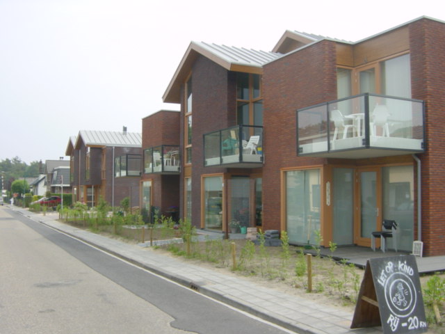 Balkonhekken-glas-open-aluminium-Driebergen-Cepu-Constructions.JPG