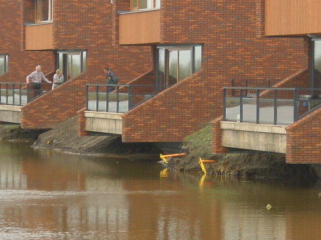 Balkonhekken-glas-water-woning-Meppel-Cepu-Constructions.JPG