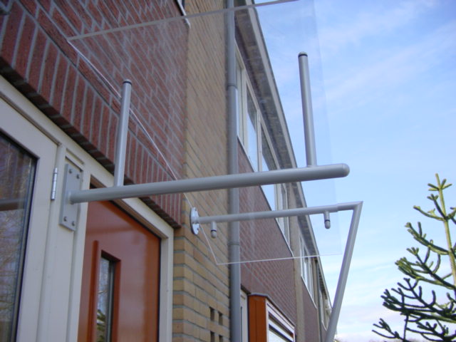 Deurluifels-glazen-aluminium-Losser-Cepu-Constructions.JPG