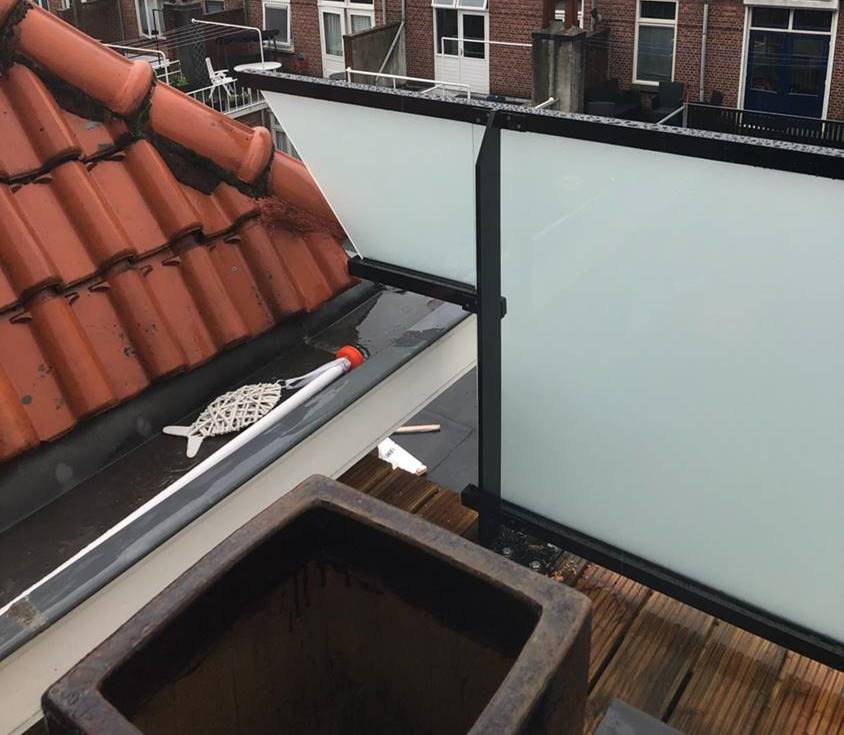 Glazen-balkonhek-dakterras-aluminium-balusters-Bergen-Zoom-Cepu-Constructions.jpg