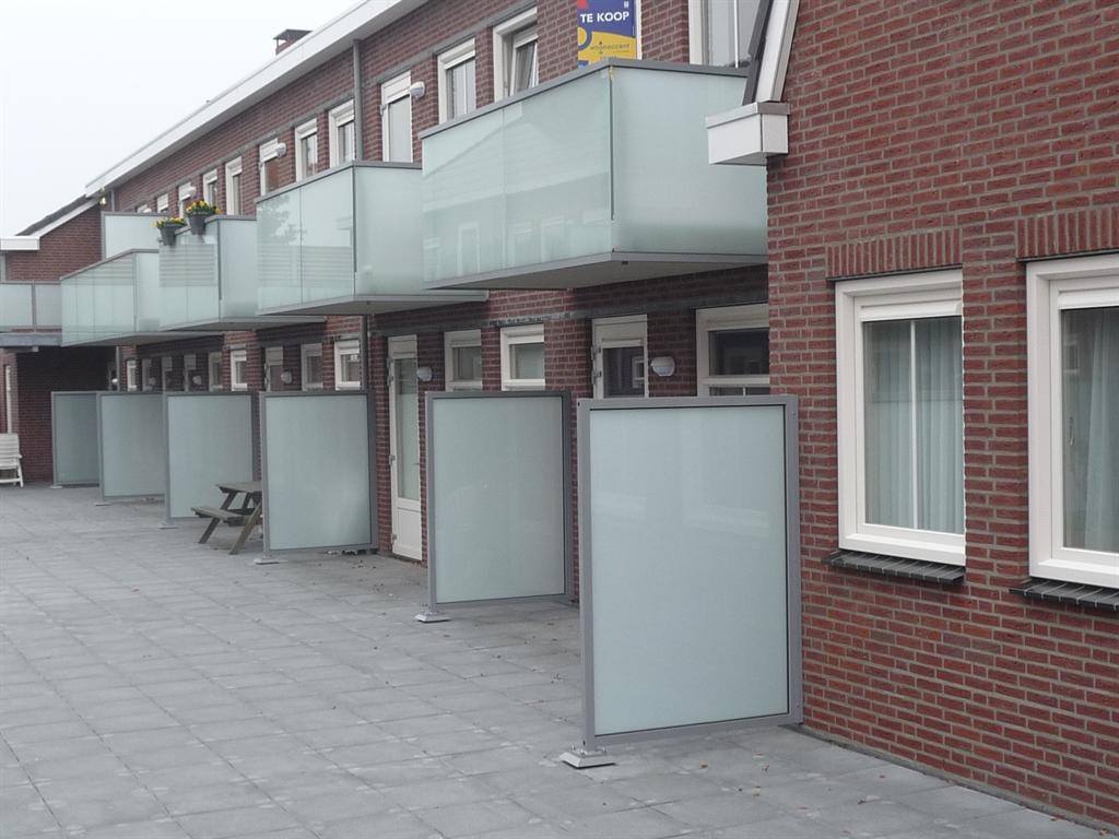 Priveschermen-privacy-terras-CEPU-aluminium.jpg