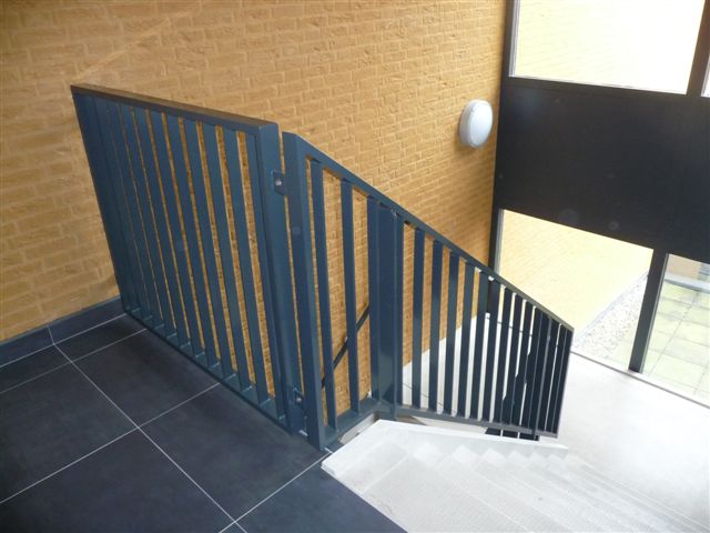 Trapbalustrade-lamellen-CEPU-aluminium.jpg